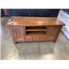 Image 1 : CRATE AND BARRELL MEDIA STAND
