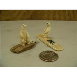 Lot of 2 ivory polar bears (2)