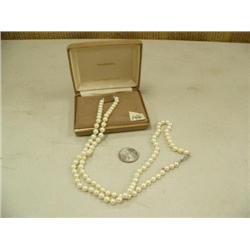 Set of cultured pearls 30" strand (227)