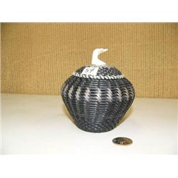 Phenomenal quality 5" baleen basket #735F by James Omnik, Pt. Hope, AK (2)