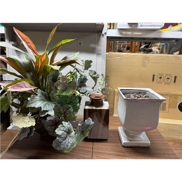 Planter vase and floral decor