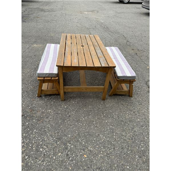 Kid craft patio table and two benches