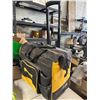 Image 2 : Dewalt rolling tool bag