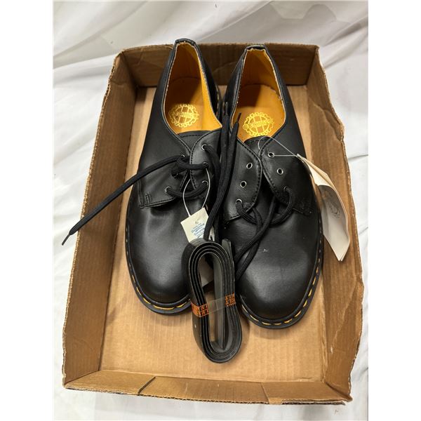 Cochise shoes, size 9 and belt