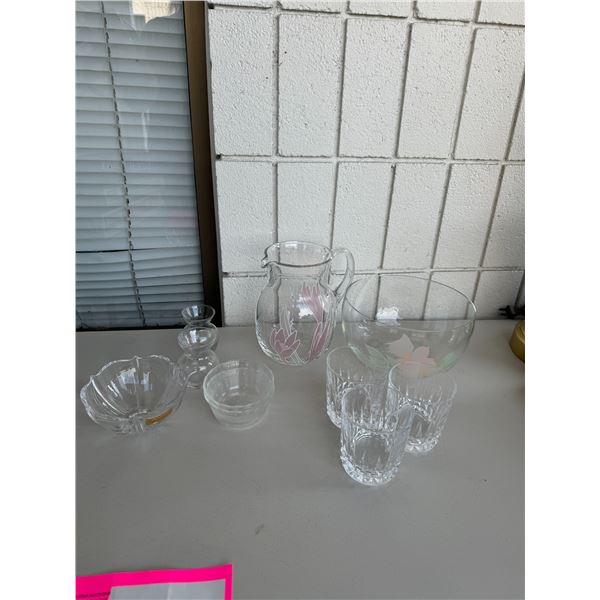 Pitcher, bowl and assorted glassware