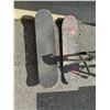 Image 2 : Skateboard with extra board