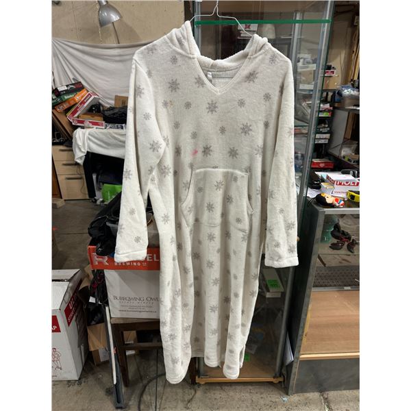 Denver Hayes XL cozy needs cleaning see picture