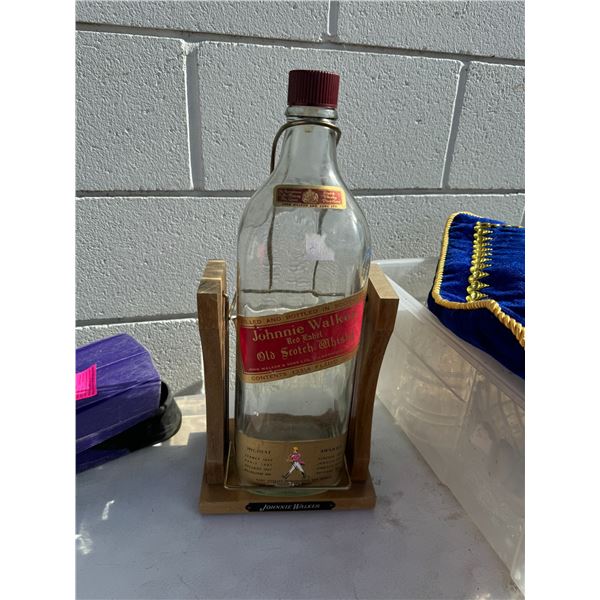 Johnny  Walker red label bottle