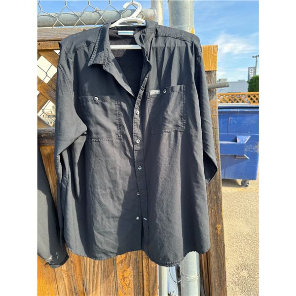 Columbia   XL shirt