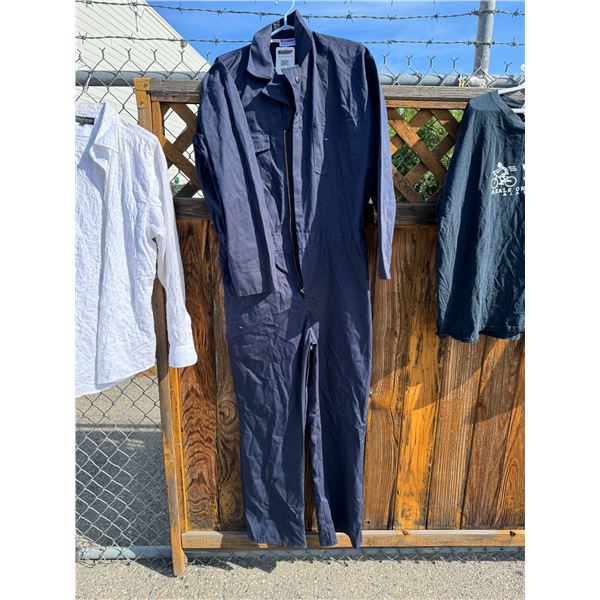 Coveralls tag 38 M