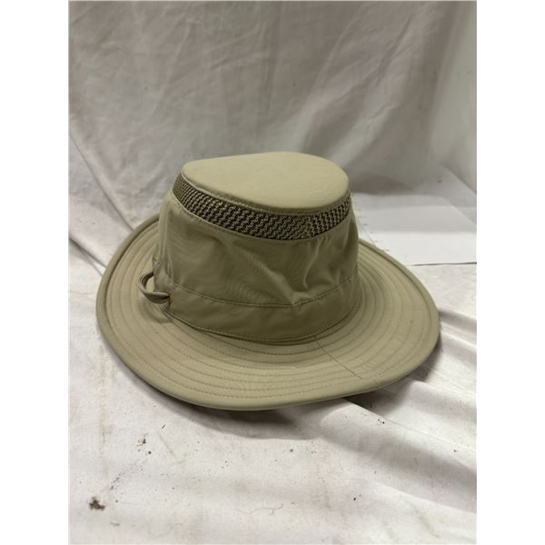 Tilley hat