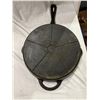 Image 2 : Cast-iron frying pan