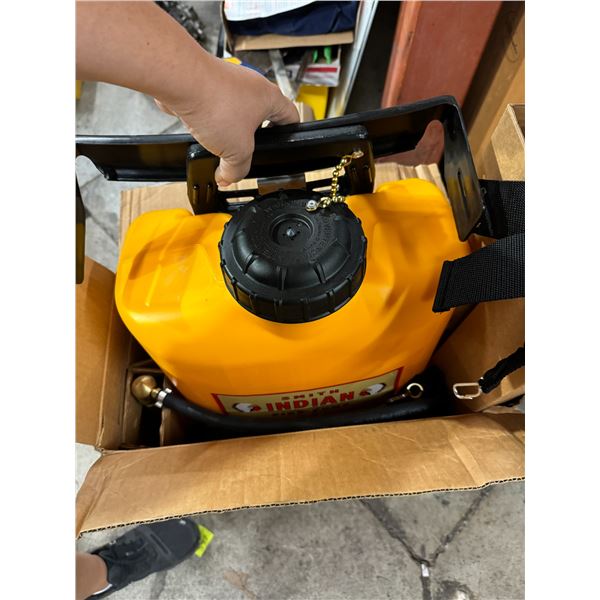 Smith Indian fire pump new 5 gallon