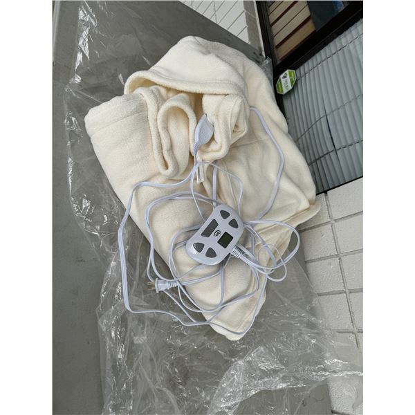 Serta heated blanket, like new