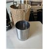Image 1 : Wastebasket