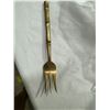 Image 2 : Nichol bronze flatware