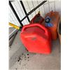 Image 1 : Fuel Containers