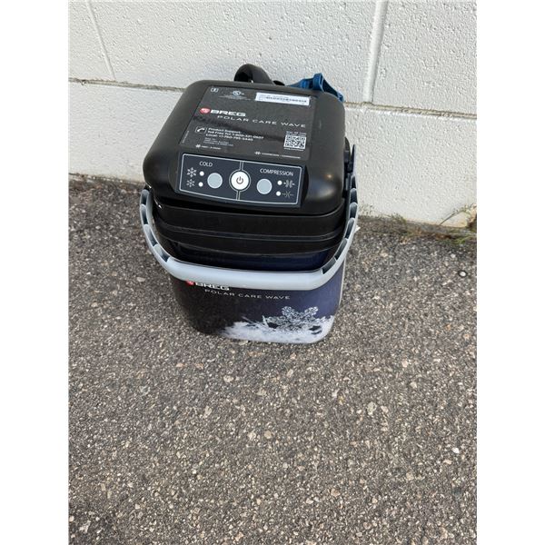 BREG Polar Care Wave Cold Therapy and Compression Unit. Powers on, untested