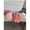 Image 1 : Assorted towels