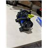 Image 1 : Portable 12 V air compressor