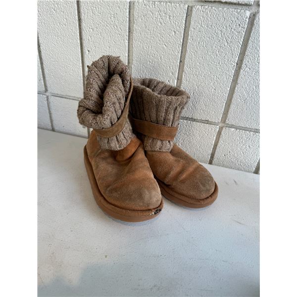 UGG boots size 1