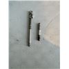 Image 1 : Magnet and screw starter