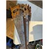 Image 1 : Saws