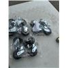 Image 1 : Casters