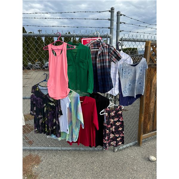 Assorted size tops