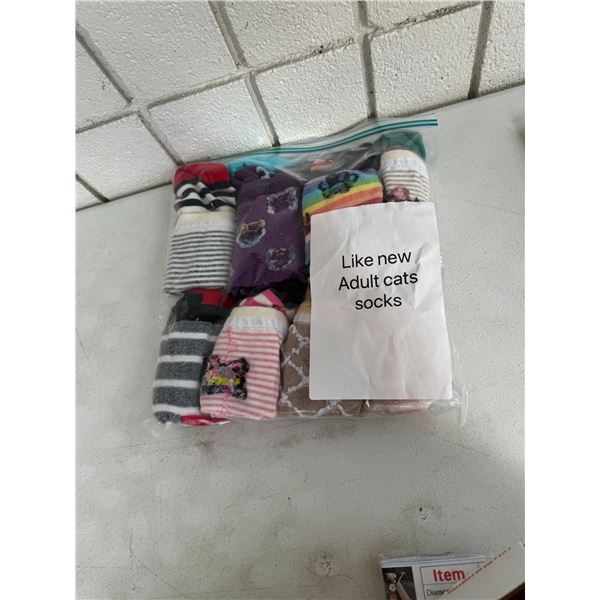 Like new adult cat socks