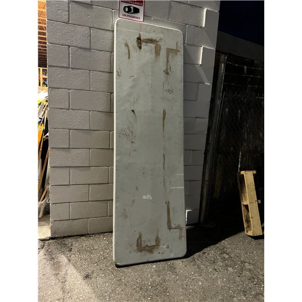 8 foot folding table