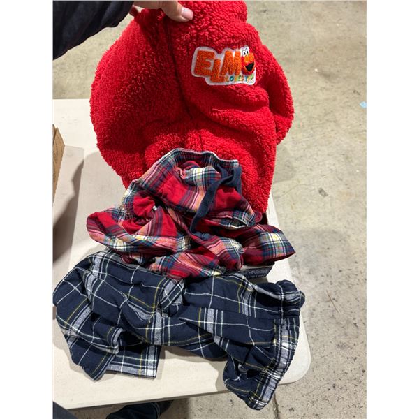 Small and medium pajamas