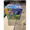 Image 1 : Crayola crayon maker