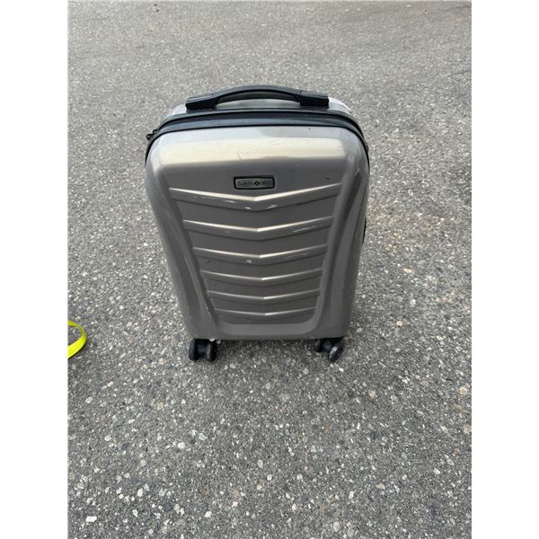 Samsonite 4   wheeled suitcase