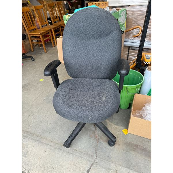 Office Chair with arms