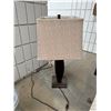 Image 1 : Table lamp