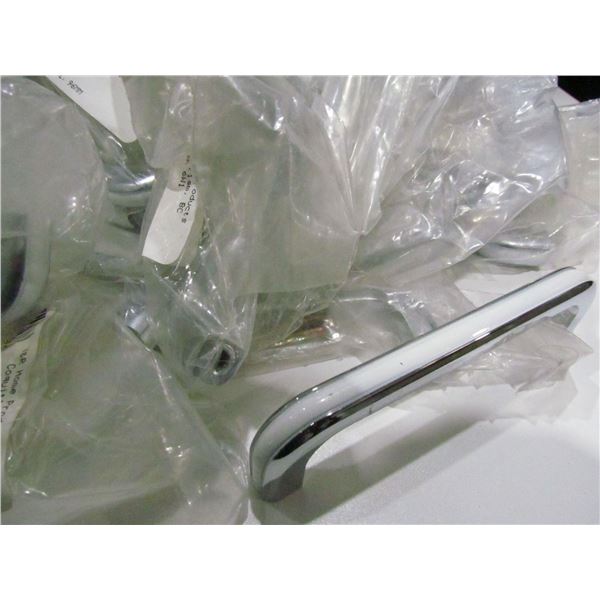 CABINET PULLS WHITE & CHROME , QUANTITY 25