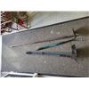 Image 1 : Hoe, Rake & Long Handled Yard Pan & Extendable Cultivator