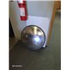 Image 1 : Large Convex Secrity Mirror