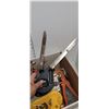 Image 8 : Box Full of Drywall & Reno Tools Including 2 New Drywall Saws