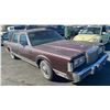 Image 2 : 1987 Lincoln Town Car