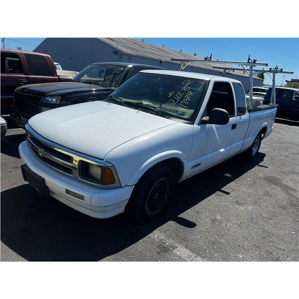 1995 Chevrolet S-10 Pickup