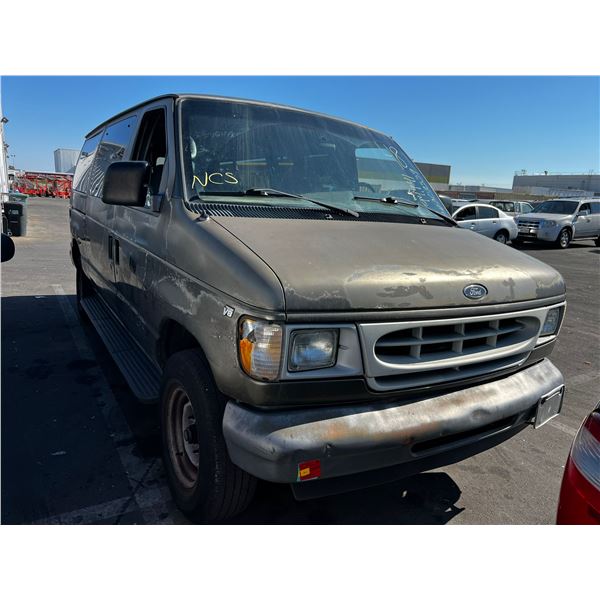 2002 Ford E-350