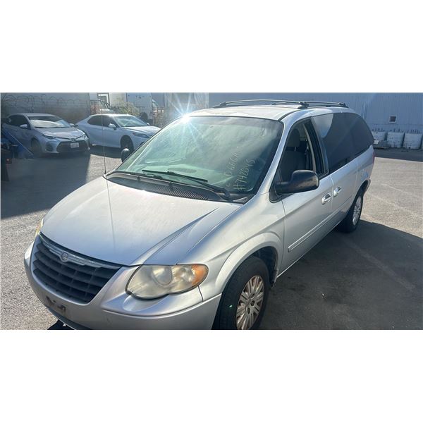 2006 Chrysler Town and Country
