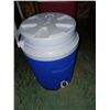 Image 2 : Igloo, 17Quart Cooler, Red 