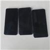 Image 2 : 3 Samsung galaxy s22 phones