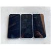 Image 2 : 3 Apple iPhone 13 phones