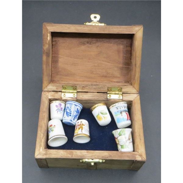 Wooden Treasure Chest With 7 Fine Bone Thimbles Christmas 1978, Denmark, PEI & More