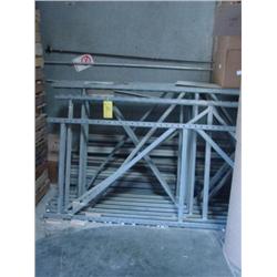 LOT - PALLET RACKING