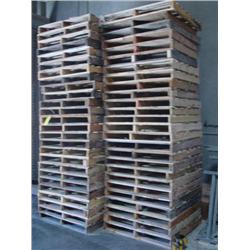 LOT - PALLETS